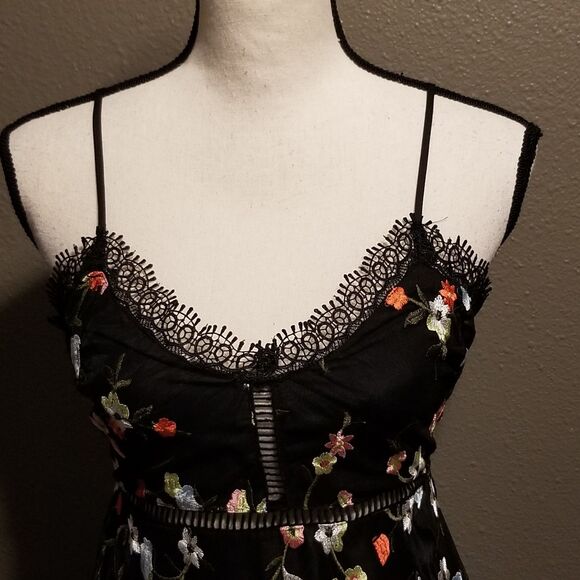 Jack by BB Dakota 2 Dress Mini Embroidered Floral Mesh Black Lined Whimsigoth - Picture 3 of 8